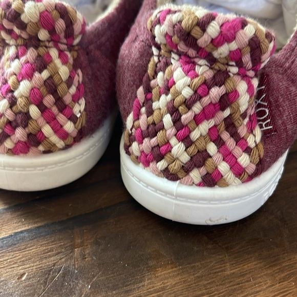 New Kids' Limited Edition Roxy Bayshore Soft Sneakers - Picture 3 of 6